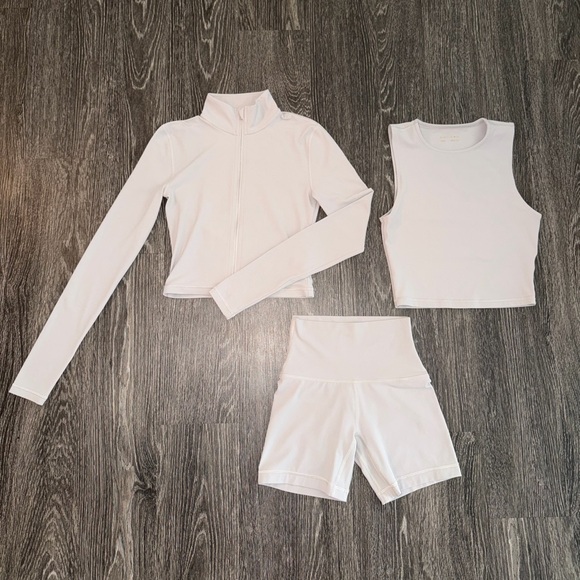 Aritzia Other - Aritzia Golden Butter Ashen 3-Piece Set